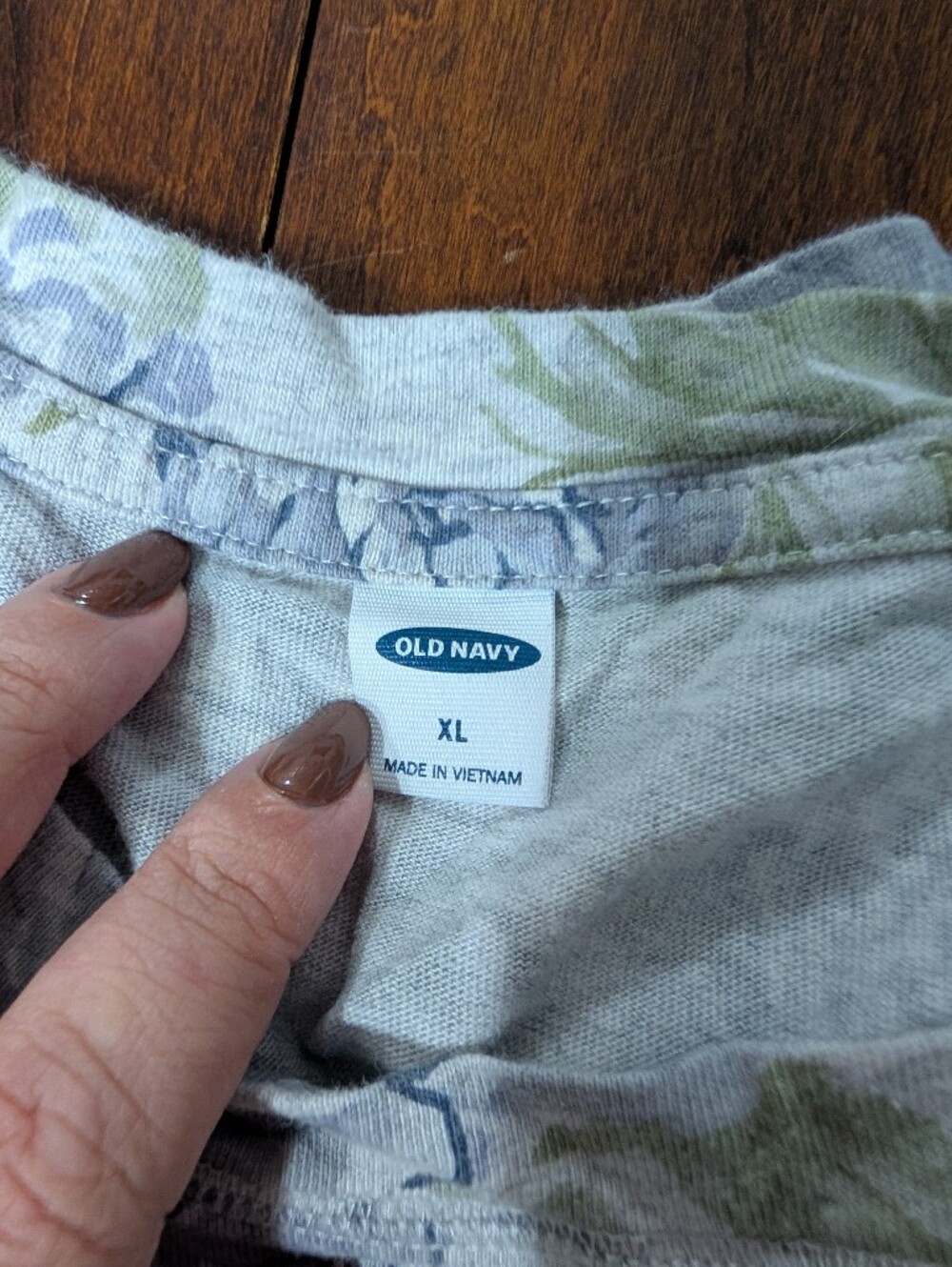 Old Navy Oversized Boxy Tee, Size XL - Picture 4 of 5